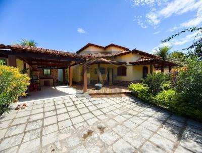 Casa para Venda, em Araruama, bairro Paraty, 3 dormit�rios, 4 banheiros, 2 su�tes, 4 vagas
