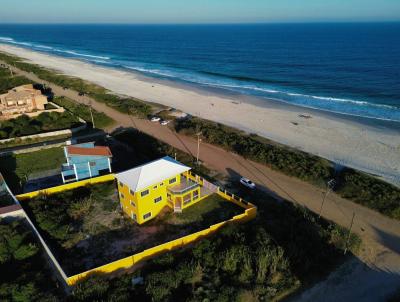 Casa para Venda, em Araruama, bairro Praia Seca, 6 dormit�rios, 4 banheiros, 2 su�tes, 2 vagas